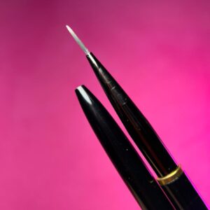 Pincel Fino Com Tampa Kaisa - Cabo Preto